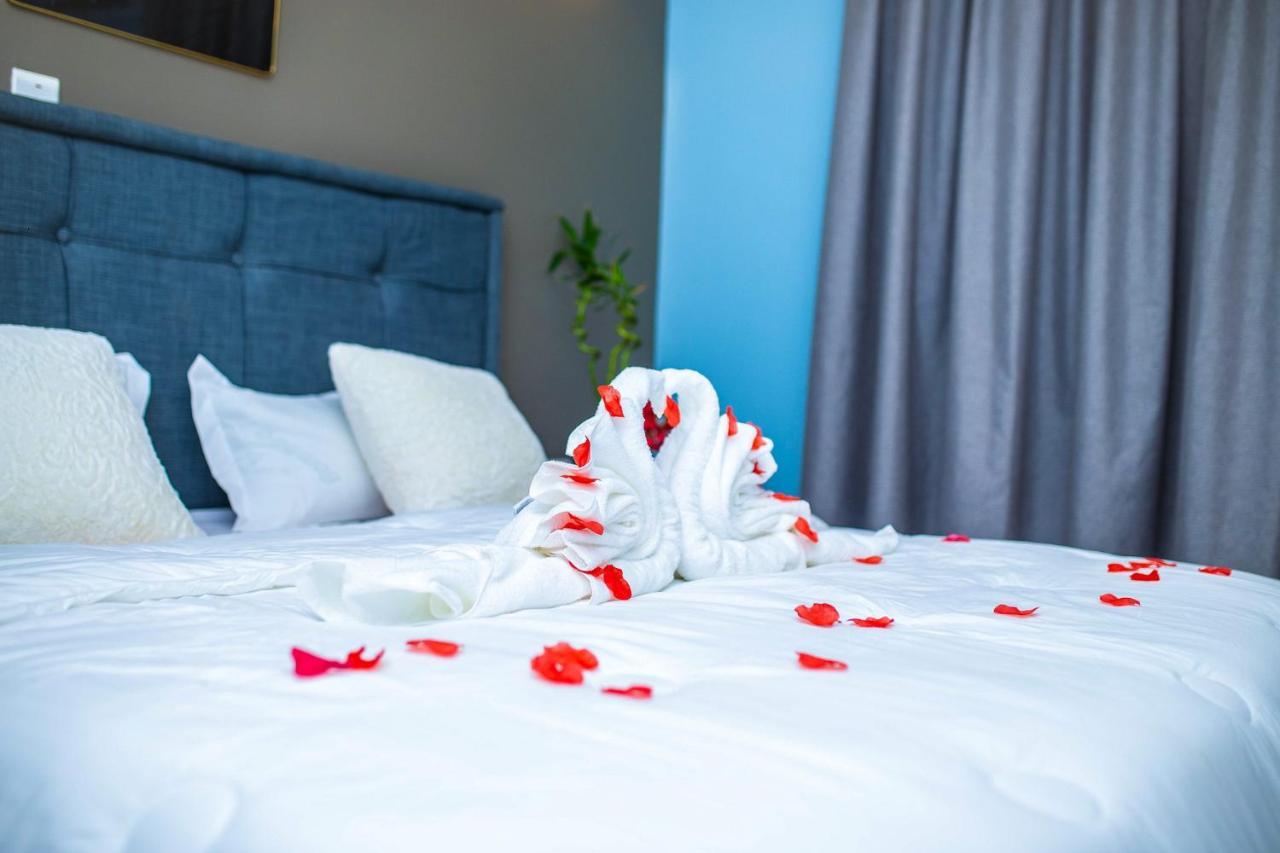 Hotel Piano & Gold Collections, Peduase Peduasi Zewnętrze zdjęcie